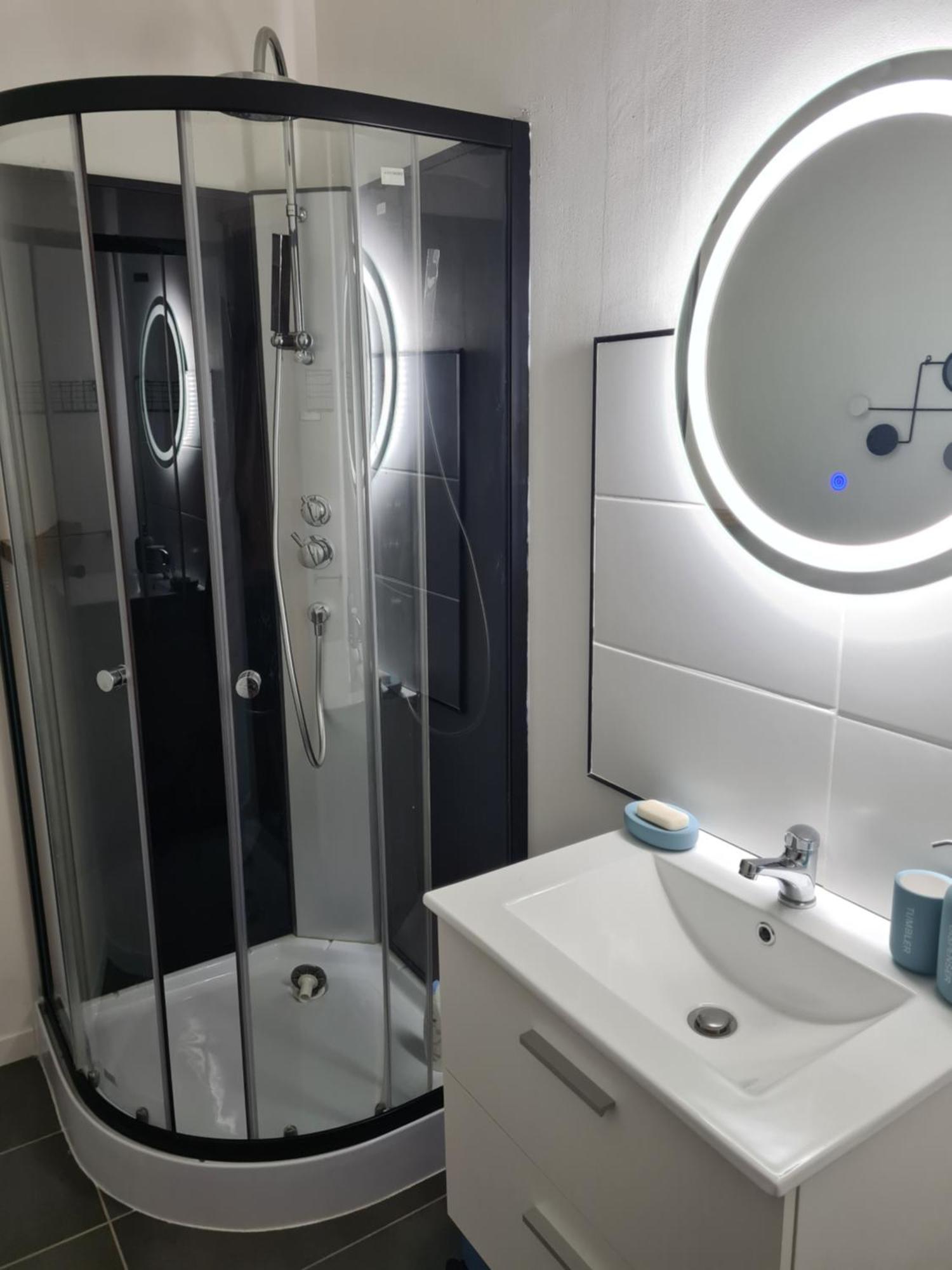 Maison De Ville Au Bord Du Lez, 170M2 Cosy. Bollène Екстериор снимка